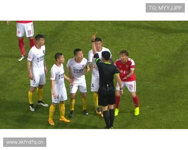 模拟犯规判罚标准到底如何区分真假？裁判眼中的关键细节解析